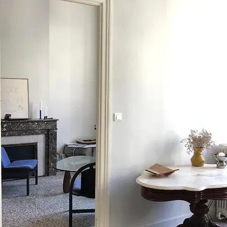 Grand Design, Arenes Apartment